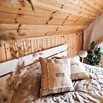 Hébergement de vacances Wdzydze Nad Jeziorem *