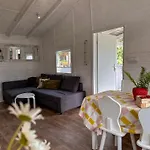 Wdzydze Nad Jeziorem Hébergement de vacances Wdzydze Kiszewskie