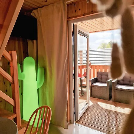 Wdzydze Nad Jeziorem Dom wakacyjny *