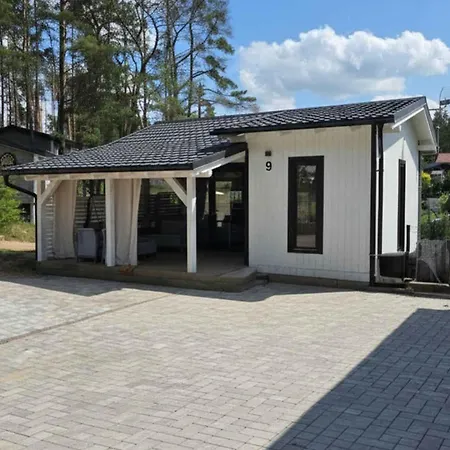 Wdzydze Nad Jeziorem Holiday home Wdzydze Kiszewskie